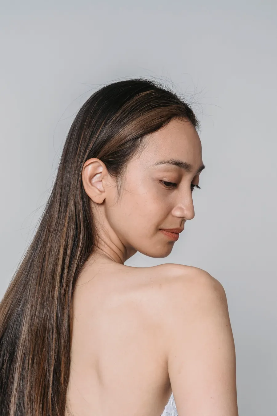 透明感のあるベージュのロング